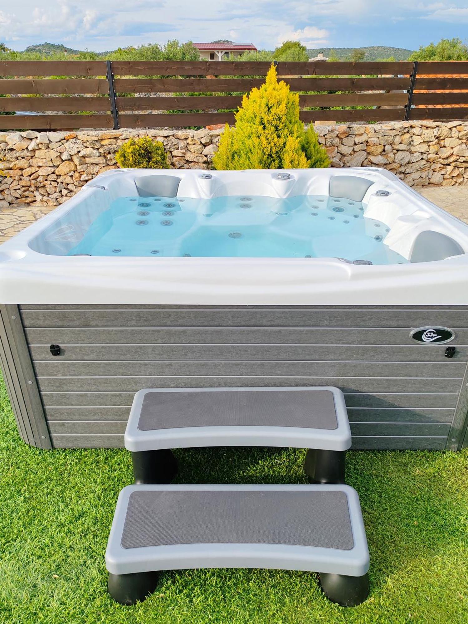 Holiday Home Juli With Jacuzzi Šibenik Exterior foto